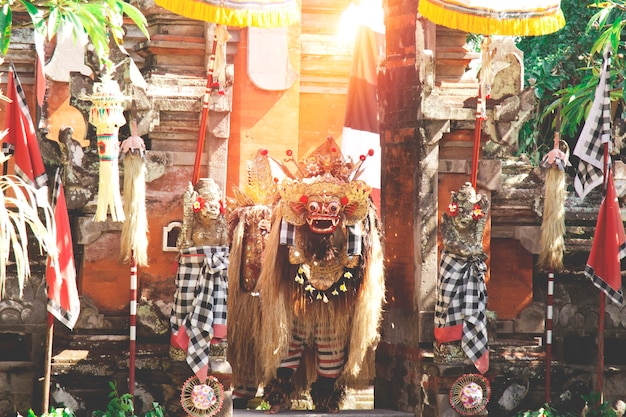 Spettacolo di danza barong tradizionale a Bali Indonesia