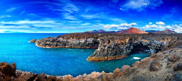 Spiagge scogliere e isole della Spagna