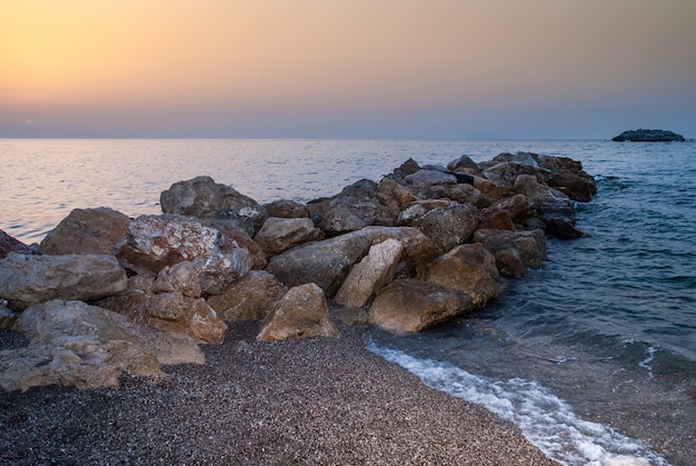 Spiaggia di Brolo al tramonto Sicilia