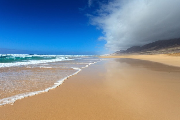 Spiaggia di Cofete con la bassa marea