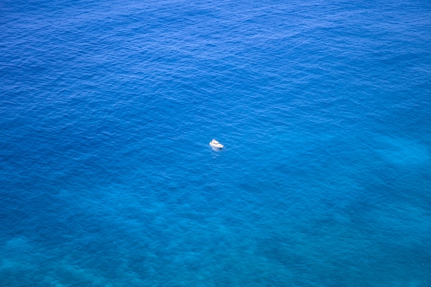 Spiaggia di Kelingking sull&#39;isola di Nusa Penida in Indonesia