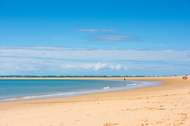 Spiaggia di sabbia atlantica