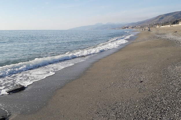 Spiaggia panoramica sulla costa tirrenica in Calabria Italia