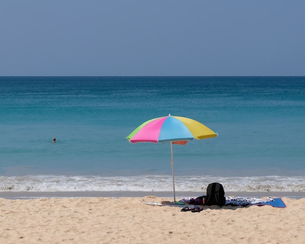 spiaggia tranquilla a Phuket, in Thailandia