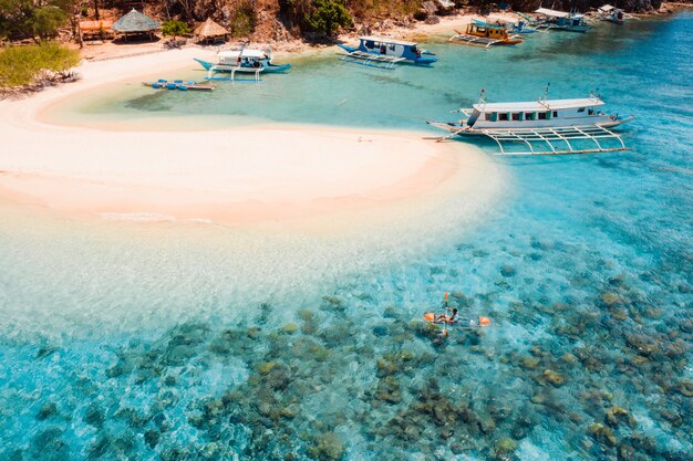 Spiaggia tropicale a Coron, nelle Filippine