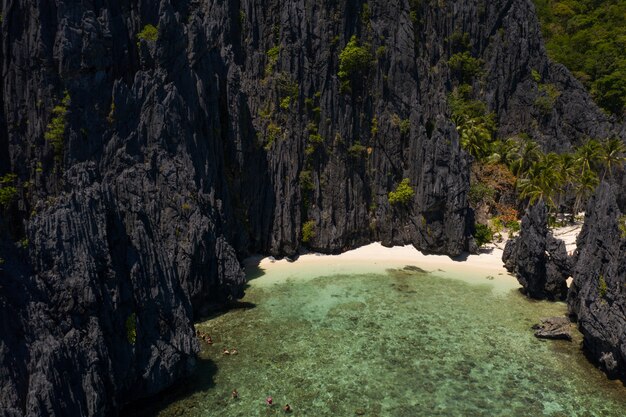 Spiaggia tropicale a El Nido, Palawan, Filippine