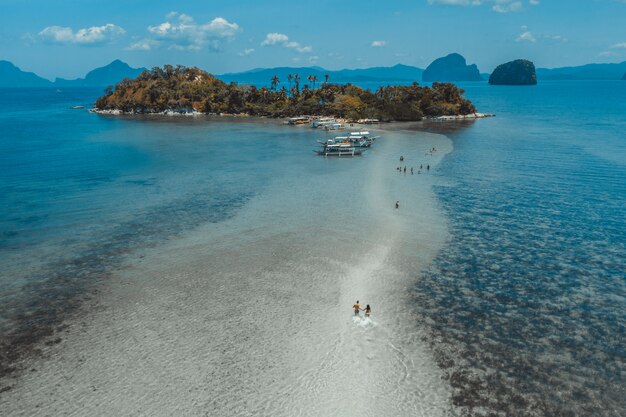 Spiaggia tropicale a El Nido, Palawan, Filippine