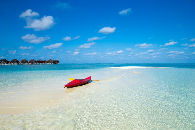 Spiaggia tropicale alle Maldive