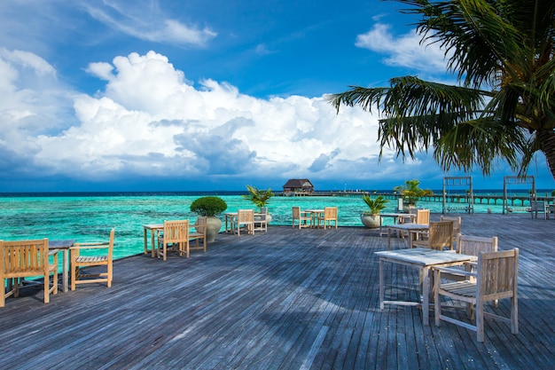 Spiaggia tropicale alle Maldive