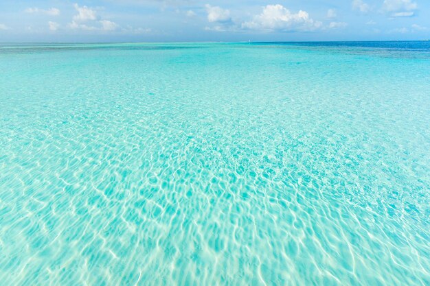 Spiaggia tropicale alle Maldive