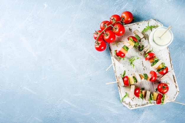 Spiedini di panini con insalata