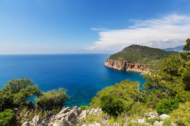 Splendida costa del mare in Turchia