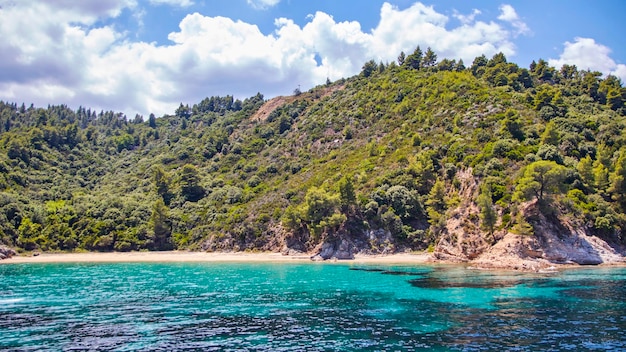 Splendida laguna sulla spiaggia di Robinson