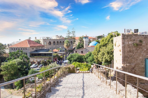 Splendida vista del Forte dei Crociati a Byblos (noto anche come Jubayl o Jebeil), Libano