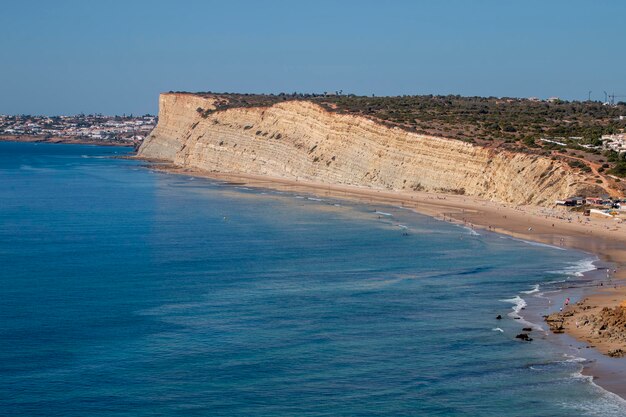 Splendida vista della bellezza costiera di Lagos, regione dell'Algarve in Portogallo.