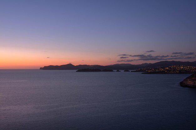 Splendidi paesaggi marini sull'isola di Maiorca tramonti e albe nelle isole Baleari Spagna