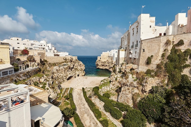 Splendido scenario di polignano a mare comune in provincia di bari puglia