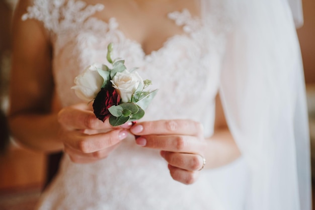 Sposa con asola, primo piano