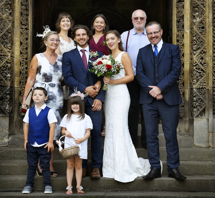 Foto sposi con le loro famiglie