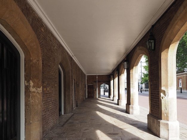 St James Palace a Londra