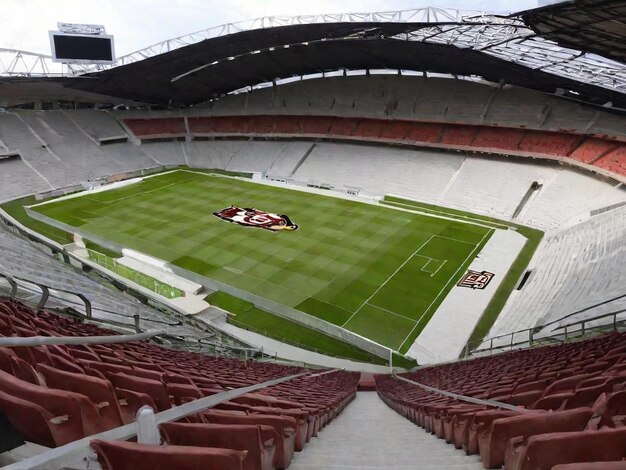 Stadio di calcio con erba verde