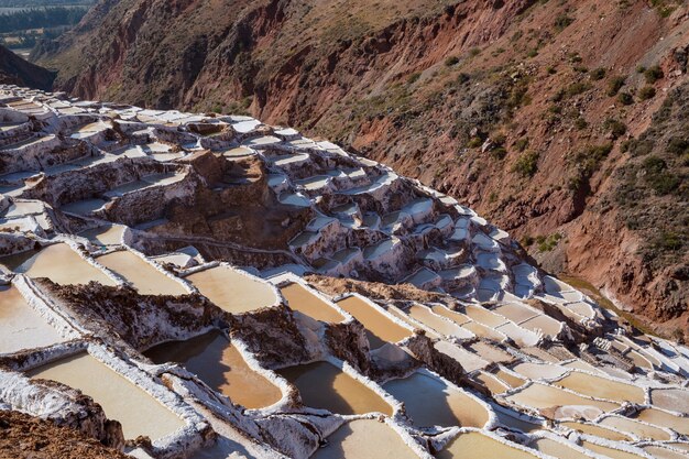 Stagni di sale di Maras situati a Urubamba, Perù