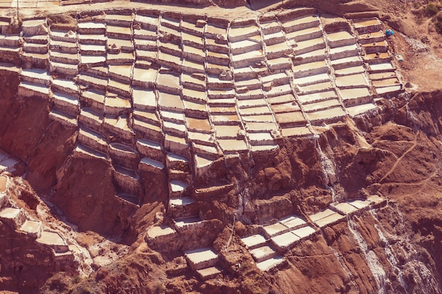 Stagni di sale di Maras situati a Urubamba, Perù