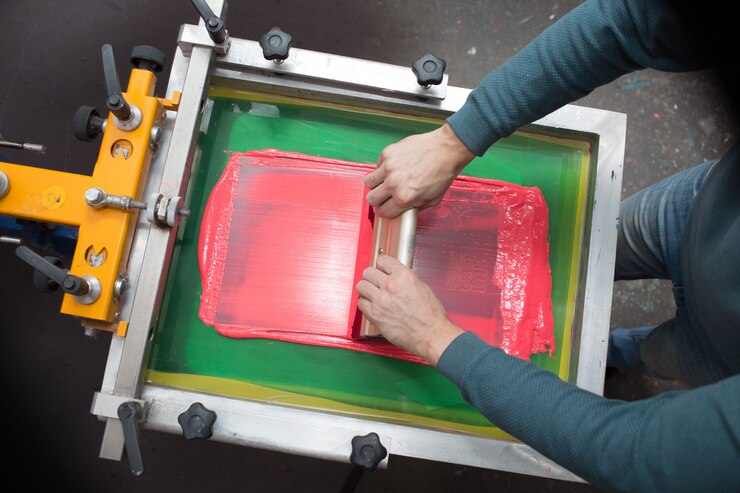 Stampa serigrafica. Serigrafia. Colori e tessuti. Plastisol vernice e tergipavimento.