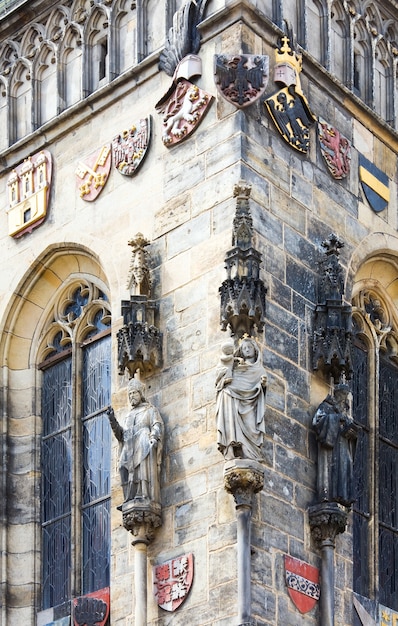 Statua al di fuori del vecchio municipio di Praga (Repubblica Ceca). Fu costruito nel 1338-1364.