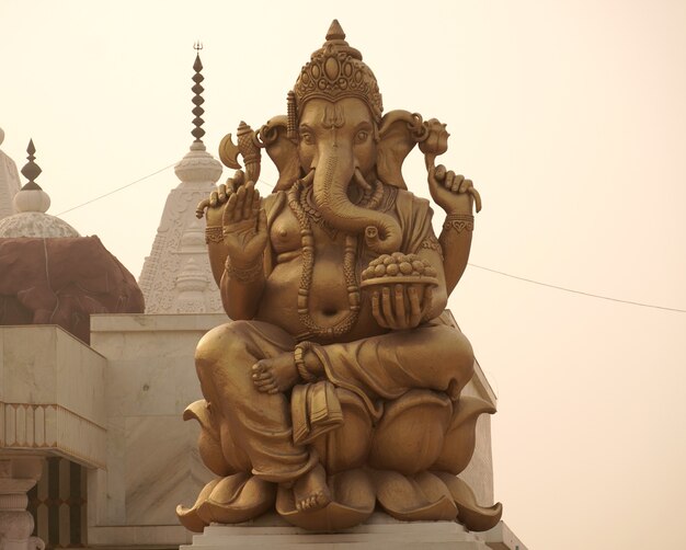 Statua del dio indù del Signore Ganesha