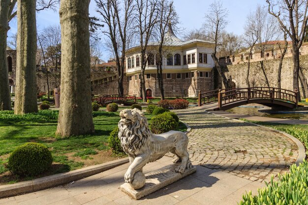 Statua del leone al parco di Gulhane Palazzo Topkapi Istanbul