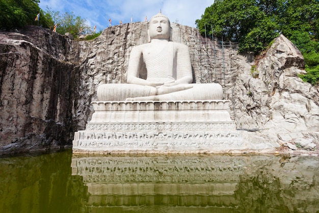 Statua di Buddha Samadhi Rambadagalla