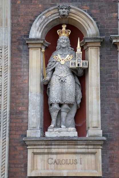 Statua di Carlo I a Worcester Guildhall in Inghilterra, Regno Unito