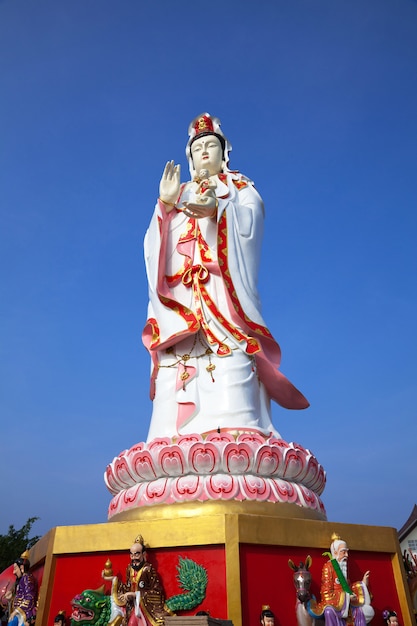 Statua di Guan Yin in Tailandia.