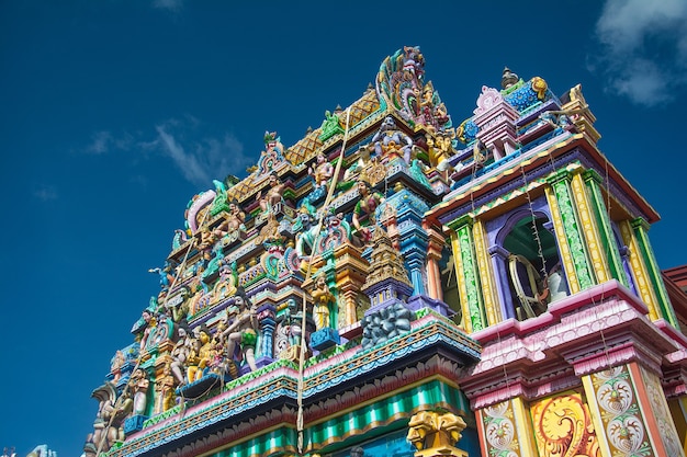 Statua di Lord Shiva e tempio di Koneshwaram Trincomalee nello Sri Lanka