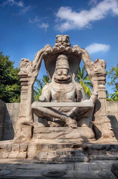 Statua di Narasimha ad Hampi