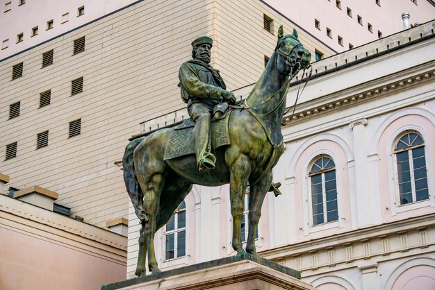 Statua equestre di Giuseppe Garibaldi a Genova, Italia. Satue è stato realizzato da Augusto Rivalta nel 1879.