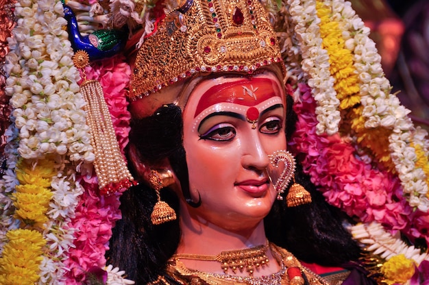 Statua idolo della dea Maa Durga, Happy Navratri e dussehra