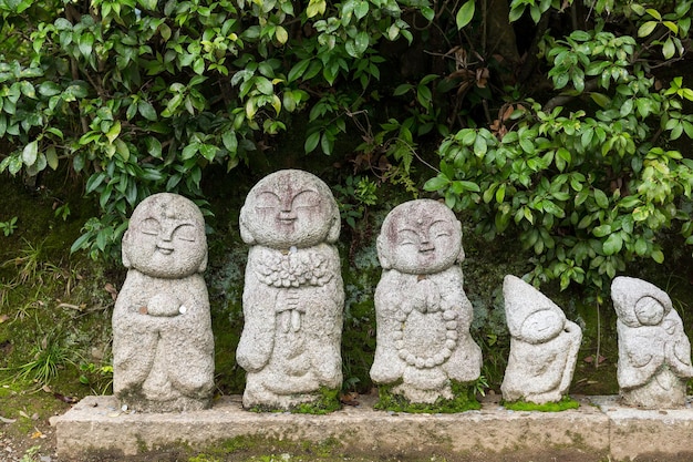 Statua nel tempio giapponese