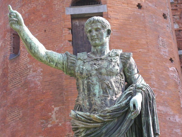 Statua romana a Torino, Italia