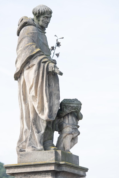 Statua sul Ponte Carlo a Praga