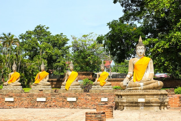 Statue di Buddha ad Ayutthaya