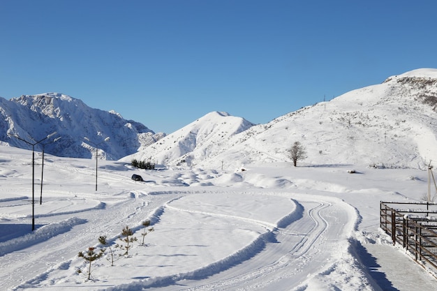 Stazione sciistica di Fann Mountains Safeddara Tagikistan