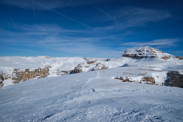 Stazione sciistica nelle Dolomiti, Italia