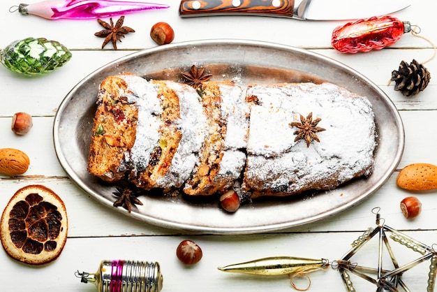 Stollen, un cupcake tedesco di Natale