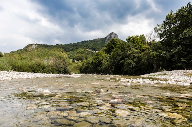 Stony fiume di montagna