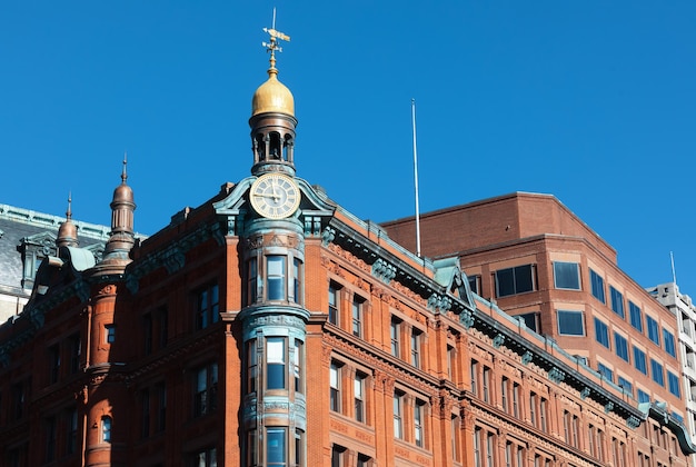 Storico edificio SunTrust con la torre dell'orologio a Washington DC