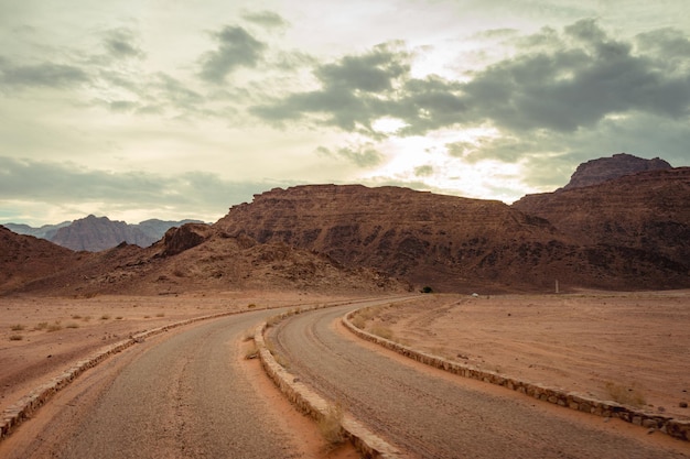 Strada del Wadi Rum