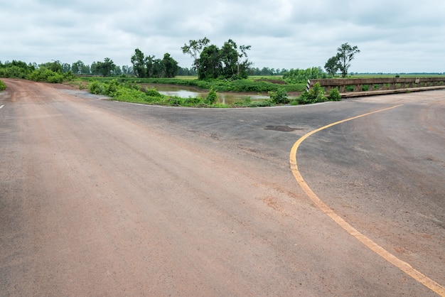 Strada di congiunzione alla risaia