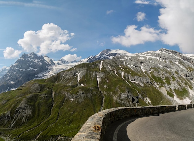 Strada di montagna